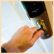 Brook Park OH Locksmith Store Brook Park, OH 440-363-0295 - side-commercial